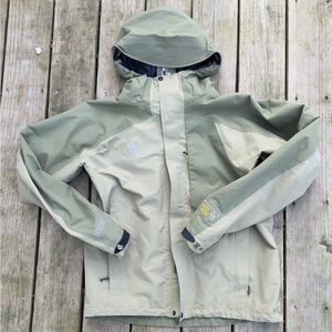 Mountain Hardwear GTX Jacket Size L
